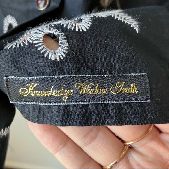 Robert Graham Beautiful Black Cotton Embroidered Floral Eyelet Shirt L - Picture 4 of 9